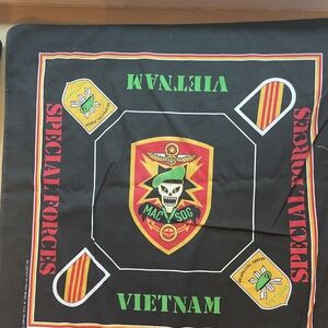4 Vintage US Bandanas Nam Spec Forces, Liberty & Twin Towers, Eagle On Fire,